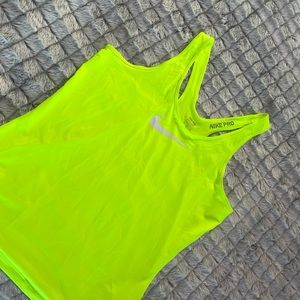 NIKE Tank